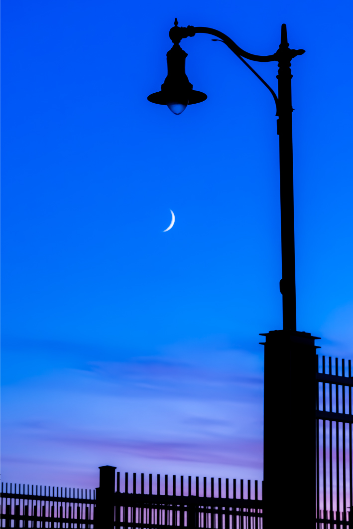 Quirk-Creative-Video-Production-Streetlight-Moon A streetlight hovering above a crescent moon in Minneapolis, MN
